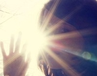 【美文】現(xiàn)實就是時光太瘦，指縫太寬——龍口網(wǎng)